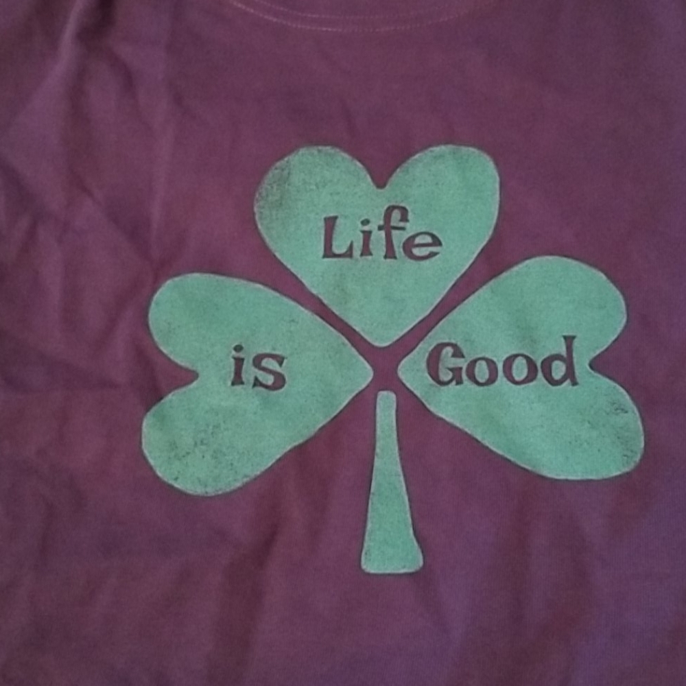 NWTs Life is Good Hearts Clover Crusher tee